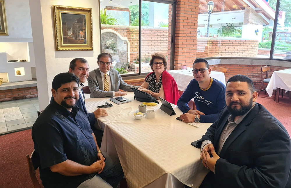 costarica fernando nov2023 3b &bull; Becoming a Disciple-Maker