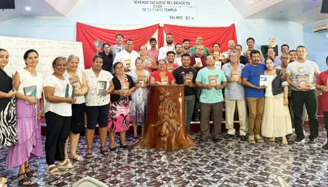 Equipping Churches Throughout Central America • Becoming a Disciple-Maker 2025 07 LA 01 1200 • Becoming a Disciple-Maker